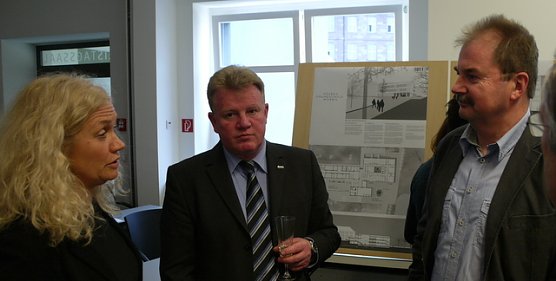 Im Gespr&auml;ch (Foto: Ilka K&uuml;hn)