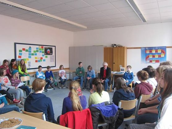 Autor zu Besuch (Foto: Lese-AG)