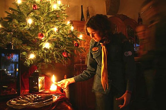 Licht des Friedens (Foto: M. Garke) Licht des Friedens (Foto: M. Garke)