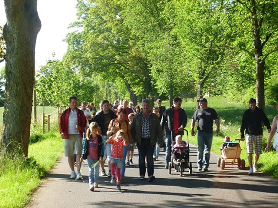 Wanderung Karnevalverein Kirchohmfeld (Foto: Christian Recke)