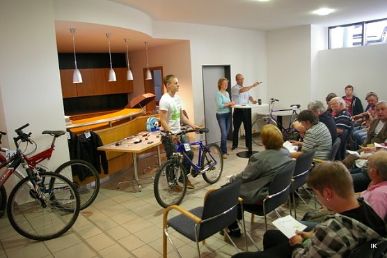 Versteigerung in Leinefelde (Foto: Ilka Kühn) Versteigerung in Leinefelde (Foto: Ilka Kühn)