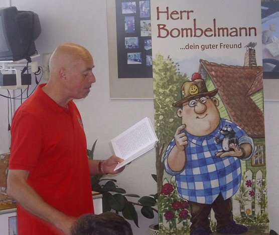 Autorenlesung (Foto: Stadtbibliothek Leinefelde) Autorenlesung (Foto: Stadtbibliothek Leinefelde)