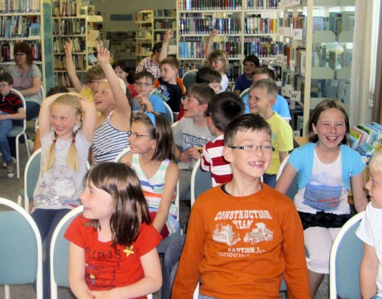 Autorenlesung (Foto: Stadtbibliothek Leinefelde) Autorenlesung (Foto: Stadtbibliothek Leinefelde)