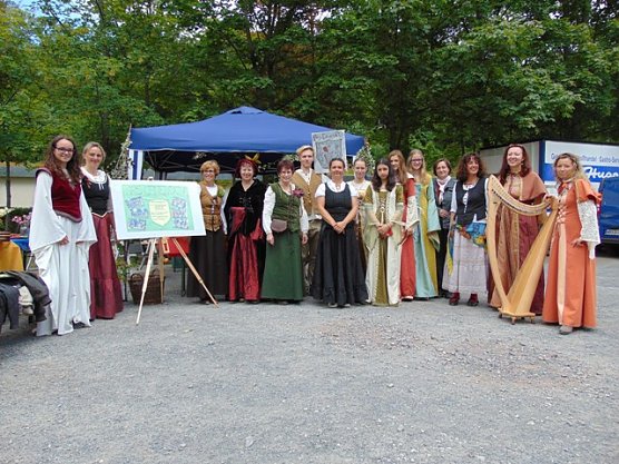 Mittelalterliche Klänge (Foto: B. Rehkopp) Mittelalterliche Klänge (Foto: B. Rehkopp)