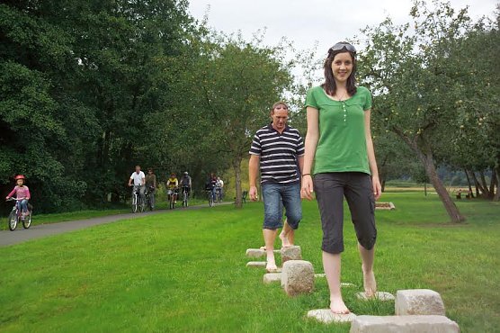 Barfu&szlig;pfad (Foto: Anett Reyer-G&uuml;nther)