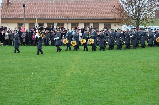Neuer Lehrgang in Oberspier vereidigt (Foto: Karl-Heinz Herrmann) Neuer Lehrgang in Oberspier vereidigt (Foto: Karl-Heinz Herrmann)