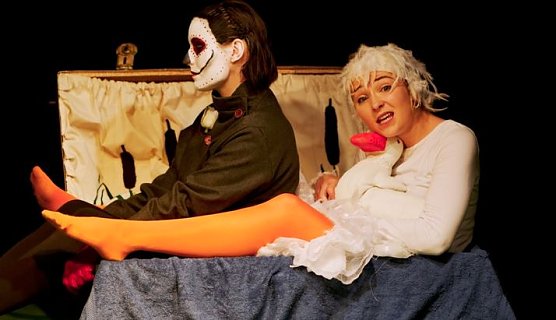 Kindertheater "Ente, Tod und Tulpe" (Foto: bernd seydel, gotha / www.artderstadt.de/ ) Kindertheater "Ente, Tod und Tulpe" (Foto: bernd seydel, gotha / www.artderstadt.de/ )