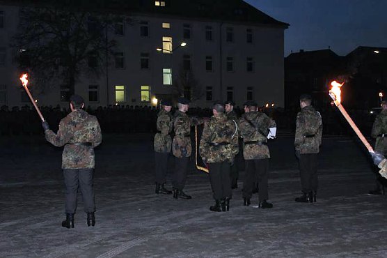 Neuer Lehrgang in Sondershausen vereidigt (Foto: Karl-Heinz Herrmann) Neuer Lehrgang in Sondershausen vereidigt (Foto: Karl-Heinz Herrmann)