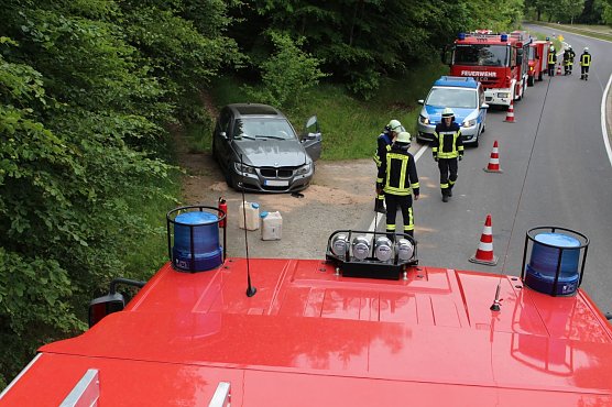 Unfall bei Geisleden (Foto: Feuerwehr Heiligenstadt) Unfall bei Geisleden (Foto: Feuerwehr Heiligenstadt)