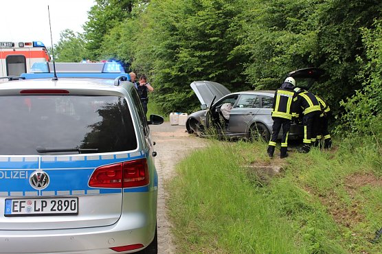 Unfall bei Geisleden (Foto: Feuerwehr Heiligenstadt) Unfall bei Geisleden (Foto: Feuerwehr Heiligenstadt)