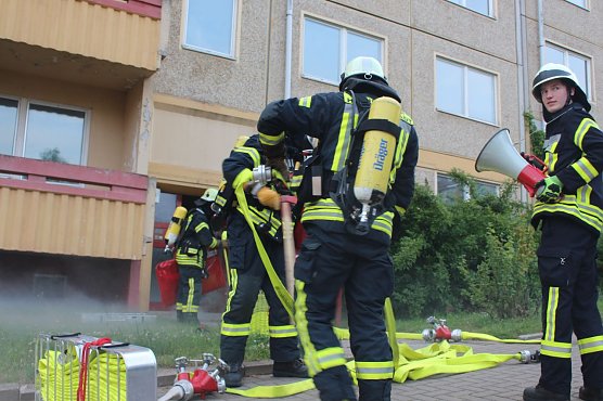Feuerwehrübung (Foto: Feuerwehr Heiligenstadt) Feuerwehrübung (Foto: Feuerwehr Heiligenstadt)