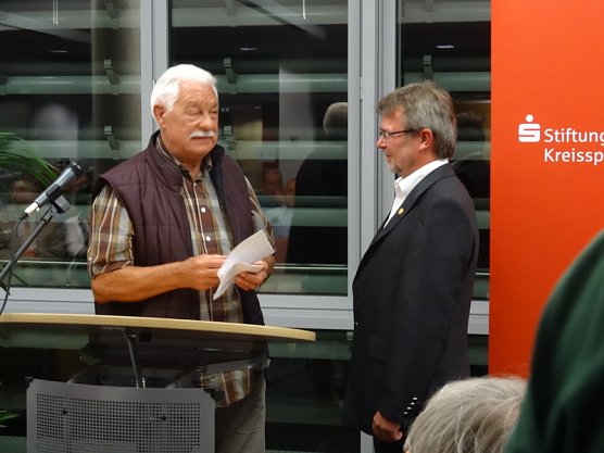 Auszeichnung für Peter Anhalt (re) (Foto: Ilka Kühn) Auszeichnung für Peter Anhalt (re) (Foto: Ilka Kühn)