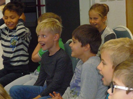 Bibliothek (Foto: Bibliothek) Bibliothek (Foto: Bibliothek)