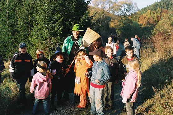 Herbstwanderung (Foto: Naturpark) Herbstwanderung (Foto: Naturpark)