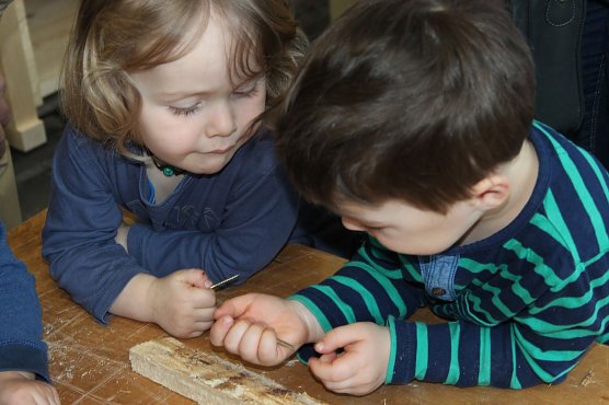 In der Werkstatt (Foto: Gisela Reinhardt) In der Werkstatt (Foto: Gisela Reinhardt)