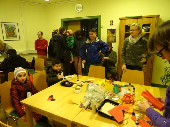 Basteln (Foto: Ilka Kühn) Basteln (Foto: Ilka Kühn)