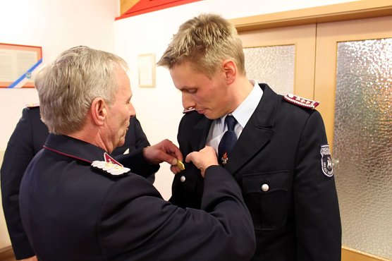 Ehrenspange (Foto: Feuerwehr Heiligenstadt) Ehrenspange (Foto: Feuerwehr Heiligenstadt)