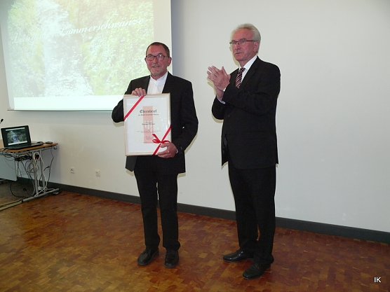 Verleihung Ehrenbrief (Foto: Ilka Kühn) Verleihung Ehrenbrief (Foto: Ilka Kühn)