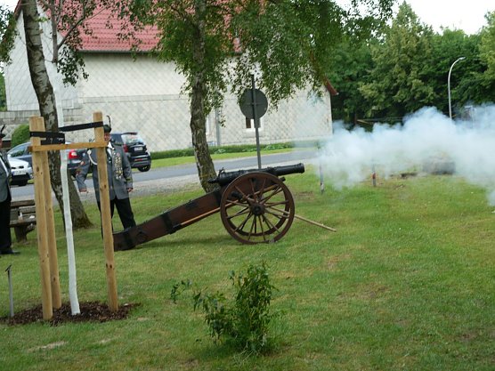 Kanonenschuss (Foto: Ilka Kühn) Kanonenschuss (Foto: Ilka Kühn)