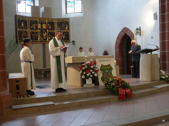 Festhochamt mit Dechant Wehner (Foto: Ilka K&uuml;hn)