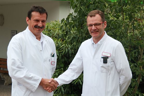 Begrüßung (Foto: Jan-Michael Schürholz) Begrüßung (Foto: Jan-Michael Schürholz)