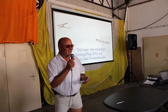 Segelflieger am Himmel Nordth&uuml;ringens (Foto: Karl-Heinz Herrmann)