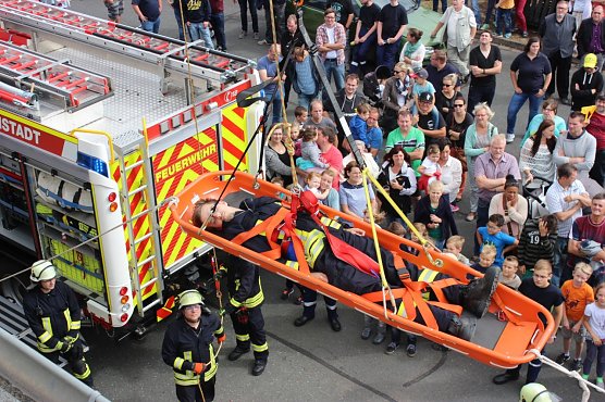 Tag der offenen Tür (Foto: Feuerwehr Heiligenstadt) Tag der offenen Tür (Foto: Feuerwehr Heiligenstadt)
