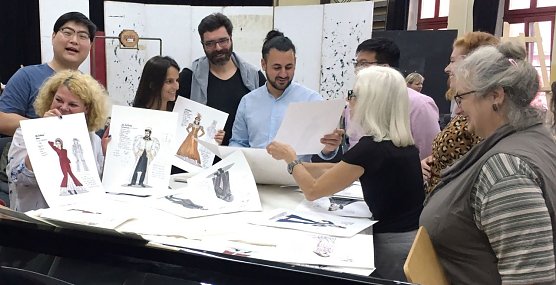 Schon vor der feierlichen Premiere der Oper La Boh&egrave;me am 16. September im Theater Nordhausen haben Neugierige die Gelegenheit, spannende Einblicke in die Arbeit an Puccinis Opernklassiker zu erhalten (Foto: Wolfgang Kurima Rauschning)