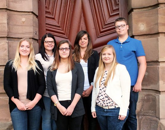 Neue Azubis (Foto: Landratsamt) Neue Azubis (Foto: Landratsamt)