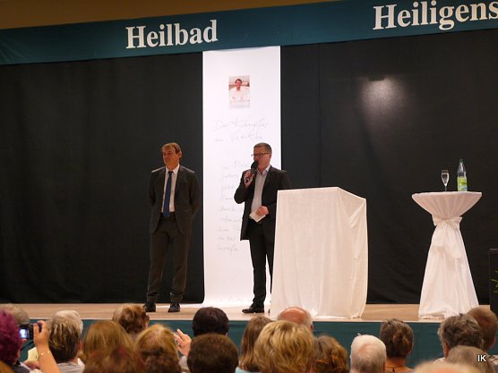 Begrüßung durch Thomas Spielmann (Foto: Ilka Kühn) Begrüßung durch Thomas Spielmann (Foto: Ilka Kühn)