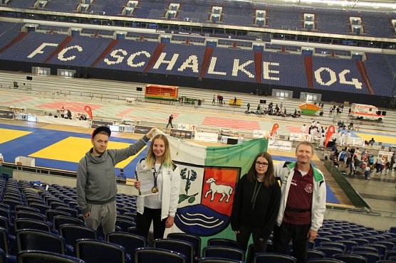 Leinefelder Verein bei den German Open (Foto: Leinefelder Ju-Jutsu Verein) Leinefelder Verein bei den German Open (Foto: Leinefelder Ju-Jutsu Verein)