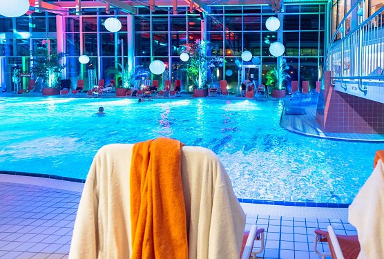 Bädernacht im Vitalpark (Foto: Andrea Waldmann) Bädernacht im Vitalpark (Foto: Andrea Waldmann)