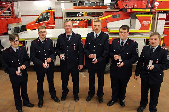 Befürderungen und Auszeichnungen (Foto: Feuerwehr Heiligenstadt) Befürderungen und Auszeichnungen (Foto: Feuerwehr Heiligenstadt)