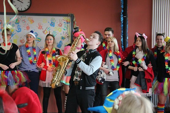 Rosenmontag bei der Lebenshilfe (Foto: Gisela Reinhardt) Rosenmontag bei der Lebenshilfe (Foto: Gisela Reinhardt)