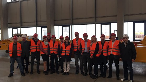 Erste gemeinsame Diskussion - die Nordth&uuml;ringer MIT Verb&auml;nde zu Besuch bei Schachtbau (Foto: Torsten Juch)