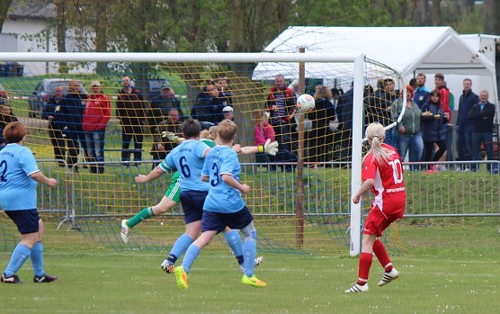 Im fünften Anlauf geschafft (Foto: Karl-Heinz Herrmann) Im fünften Anlauf geschafft (Foto: Karl-Heinz Herrmann)