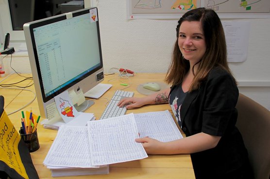 Erfassen der Unterschriften (Foto:  Gerald R. Fischer)