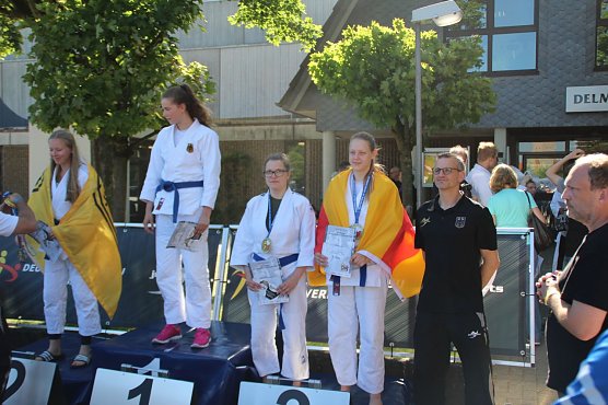 Siegerehrung (Foto: JuJutsuverein Leinefelde) Siegerehrung (Foto: JuJutsuverein Leinefelde)