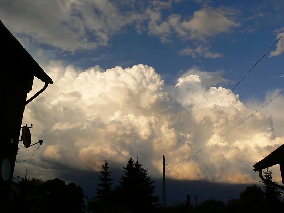Wetterbild (Foto: Gernot Thelemann) Wetterbild (Foto: Gernot Thelemann)
