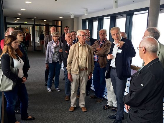 Unterschriften &uuml;bergeben (Foto: Initiativkreis Pro Eichsfeld)