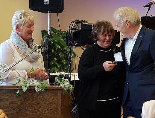 Auszeichnung (Foto: Privat) Auszeichnung (Foto: Privat)