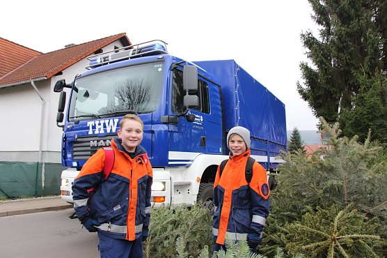 Weihnachtsbaumaktion 2018 (Foto: Feuerwehr Heiligenstadt) Weihnachtsbaumaktion 2018 (Foto: Feuerwehr Heiligenstadt)
