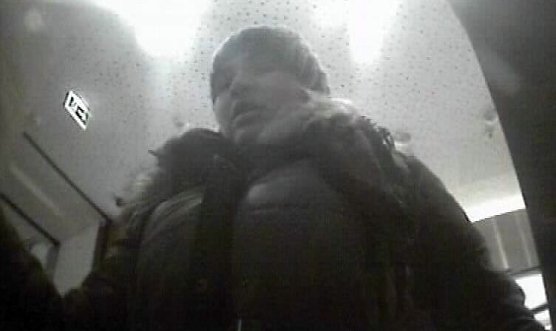 Wer kennt diese Frau? (Foto: Polizei)