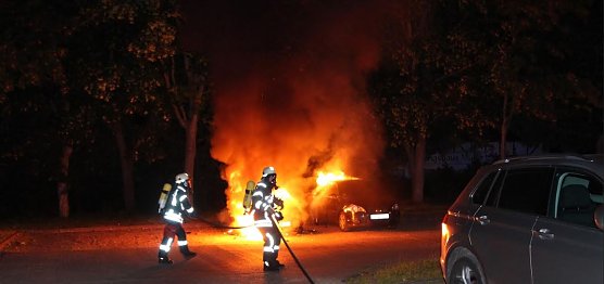 Autobrand (Foto: Feuerwehr Heiligenstadt)