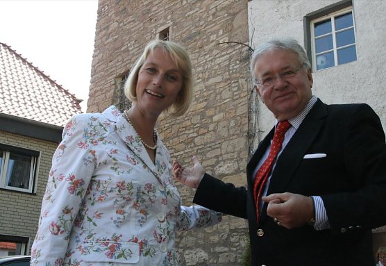 Gr&auml;fin und Graf von Westphalen laden ein (Foto: Privat)