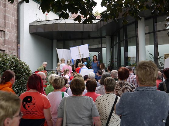 Vor Eingang (Foto: Ilka K&uuml;hn)