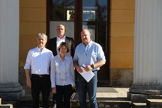 Schlossfestspiele nochmals im Lustgarten (Foto: Karl-Heinz Herrmann)
