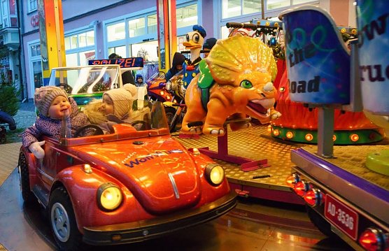 Karussell (Foto: Stadt-Info)