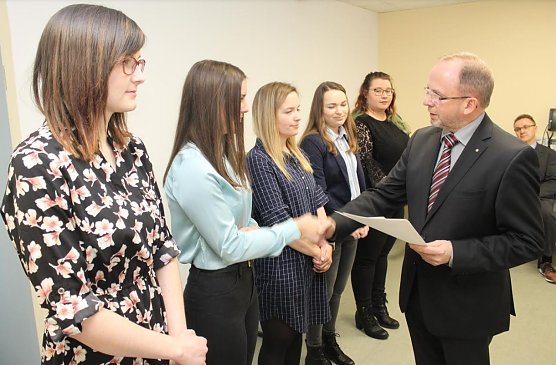 Ernannt und vereidigt (Foto: Schulamt)