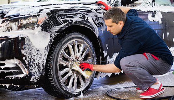 Zeit für den Frühjahrsputz (Foto: Automobilclub von Deutschland e.V.) Zeit für den Frühjahrsputz (Foto: Automobilclub von Deutschland e.V.)